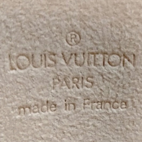 Louis Vuitton Monogram Pochette Florentine - Picture 11 of 14